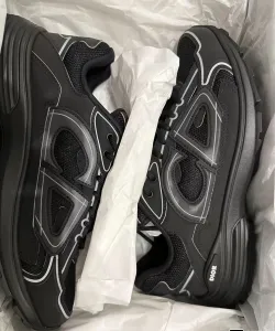 Dior B30 Triple Black 3SN279ZRF_H900 photo review