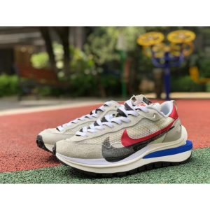 Nike Vaporwaffle x Sacai White Red Blue