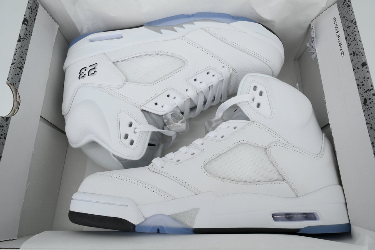 白银复刻版 乔丹5代篮球鞋 HQ7978-103 Air Jordan 5 Retro ‘White Metallic’ 2026 01.jpg